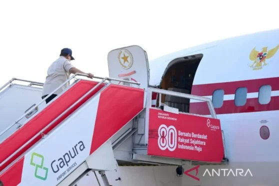 Presiden Prabowo berangkat meninjau wilayah terdampak banjir di Sumatra