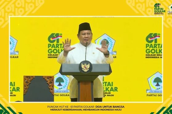 Prabowo Subianto menyampaikan pidato pada HUT Partai Golkar di Istora Senayan.