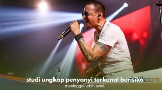 Chester Bennington saat tampil di atas panggung sebelum wafat pada 2017