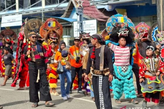 Peserta Gelar Budaya Sarabakawa Smart 2025 di Tabalong