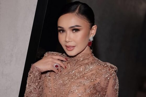 Yuni Shara bantah rumor selingkuh Irwan Mussry