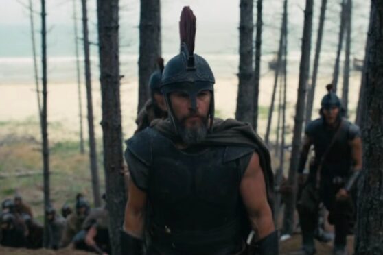 Matt Damon sebagai Odysseus di film The Odyssey