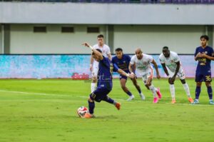 duel Persib vs Persija Super League 2025 2026