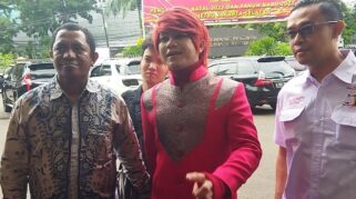 Marcel Radhival bersama istri Tika Mega Lestari sebelum meninggal dunia