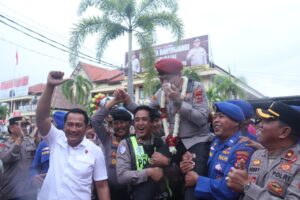 Suasana haru farewell Kapolresta Banyuwangi Kombes Rama