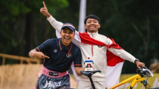 Harwin Arianto bersama atlet sepeda indonesia