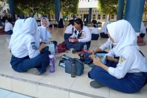 Siswa mengikuti asesmen TKA SD dan SMP 2026
