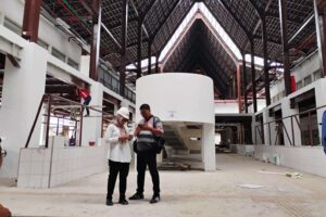Pemkab Banyuwangi Saat Mengecek Progres Pembangunan Pasar Banyuwangi