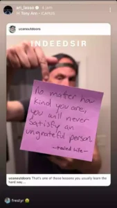 Unggahan dari Ari Lasso menjadi sorotan netizen di tengah keributan dengan kekasihnya, Dearly Djoshua