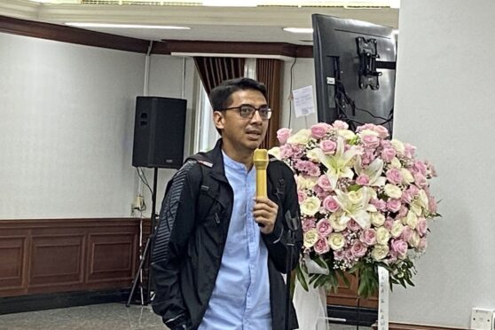 Guru Besar UGM Zainal Arifin Mochtar mengungkap teror telepon