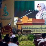 Bupati Ipuk Hadiri Isra Miraj dan Haul KH Iskandar di Muncar Banyuwangi