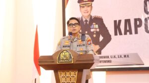 Pemaparan kapolresta banyuwangi dalam acara Commander Wish