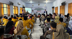 Pembina Yayasan Puspa Dunia, Dr. H. Teguh Sumarno, MM., yang menaungi perguruan tinggi tersebut menyampaikan bahwa perubahan status STIB menjadi universitas didasarkan pada Surat Keputusan (SK) dari pihak terkait yang terbit pada Desember 2025.