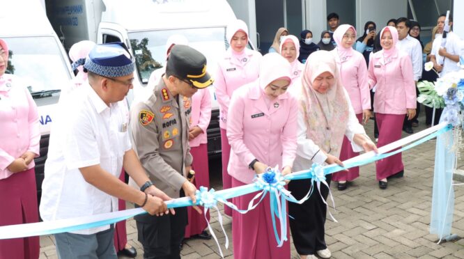 Kapolresta Banyuwangi meresmikan SPPG di Genteng Kulon