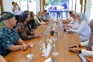 CEO Clean Rivers bertemu Bupati Banyuwangi membahas pembangunan TPS3R