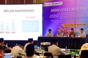 Bupati Banyuwangi memimpin rapat pengendalian inflasi daerah