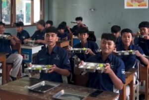 SMK Muhammadiyah 6 Rogojampi mendapatkan Makan bergizi gratis (MBG)