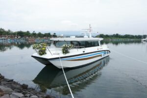 Seremoni serah terima kapal survei Katamaran X38 produksi PT Lundin Industry Invests Banyuwangi