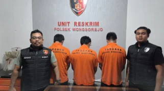 Tiga tersangka sabu dan judol yang diamankan petugas