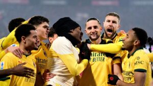 Pemain AC Milan merayakan gol ke gawang Bologna di Serie A