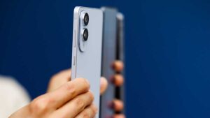 Samsung Galaxy S26 Ultra dengan kamera 200MP dan desain premium