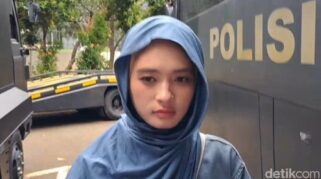 Inara Rusli menanggapi pernikahan Virgoun dengan Lindi Fitriyana