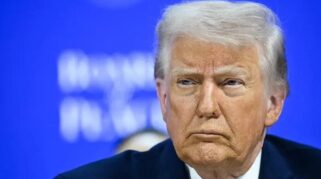 Gedung pemerintahan AS terkait kebijakan vaksin anak Trump