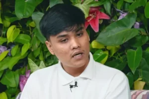 Ressa Rizky Rossano bersama kuasa hukum di Jakarta