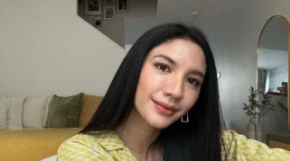 10 Gaya Foto Selfie Kekinian ala Selebgram, Panduan Praktis untuk TikTok dan Instagram