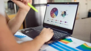 5 Zodiak Cowok yang Memiliki Old Soul Personality, Pemikiran Matang di Usia Muda!