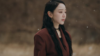 Shin Hae Sun dalam serial Netflix The Art of Sarah