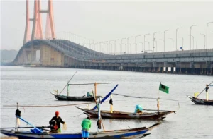 7 Nelayan Tertangkap Curinya Besi Pelindung Suramadu, Ternnya Sudah 21 Kali Beraksi