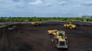 Aktivitas tambang batubara milik perusahaan energi di Indonesia