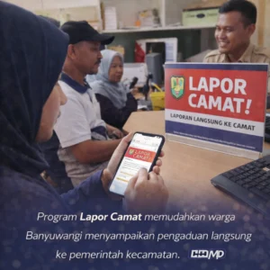 Ilustrasi Warga Banyuwangi mengakses layanan pengaduan Lapor Camat