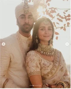 Alia Bhatt dan Ranbir Kapoor Nikmati Liburan Mewah di Hong Kong