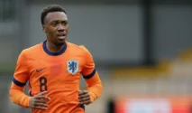 Antoni Milambo Cedera ACL Membayangi Kesiapan Belanda U21 dan Dampaknya pada Musim 2025/26