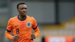 Antoni Milambo Cedera ACL Membayangi Kesiapan Belanda U21 dan Dampaknya pada Musim 2025/26