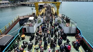 Antrean Panjang di Pelabuhan Gilimanuk Dipicu Antusias Pemudik Menjelang Nyepi dan Lebaran
