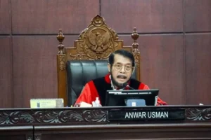 Anwar Usman Pamit dari Mahkamah Konstitusi: Sidang Terakhir, Permohonan Maaf, dan Persiapan Pensiun