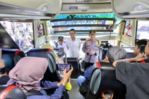 Bupati Pasuruan Lepas Bus Mudik Gratis untuk Lebih Dari 7 Rute