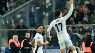 Curtis Jones Dihadapkan pada Tekanan Penjualan setelah Kekalahan di Brighton