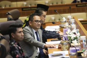 DPR Komitmen Revisi UU Pensiun Eks Pejabat Usai Putusan MK