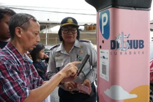 DPRD Surabaya Dukung Penerapan Parkir Nontunai Sebagai Solusi Permanen