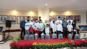 DPRD Surabaya Gelar Buka Puasa Bersama Anak Yatim untuk Menghormati Kenangan Adi Sutarwijono