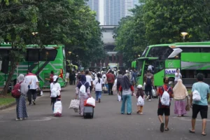 Dua Mahasiswi DIY Berjuang Mudik Lebaran Lewat Bus Meski Ekonomi Sulit