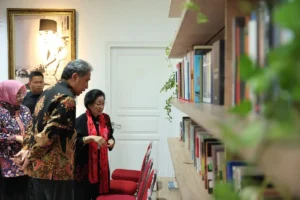 Duta Besar Iran Kunjungi Megawati, Dihalihkan ke Kantor DPP PDIP