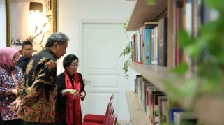 Duta Besar Iran Kunjungi Megawati, Dihalihkan ke Kantor DPP PDIP