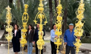 Elche Sends Sacred Palms to Vatican and Royal Family While Hosting Aston Villa Friendly