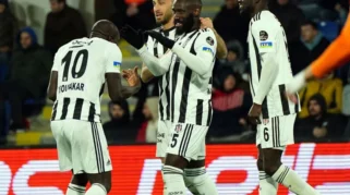 Emre Belözoğlu Tekankan Kebangkitan Beşiktaş di Laga Kasımpaşa