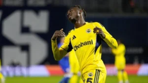 Fenerbahçe Kalahkan Gaziantep 4-1, Dorgeles Cetak Hat‑Trick